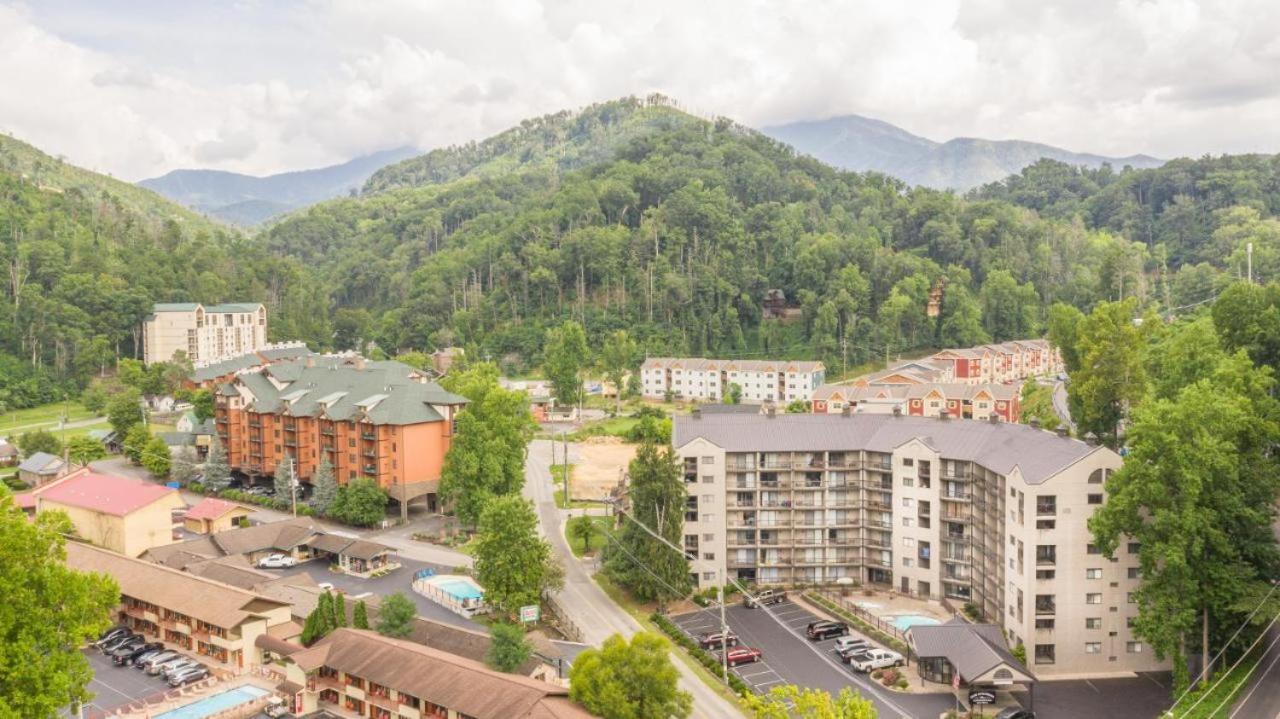 Family Bear Condos, Full King Suite, Kitchen, Pool Access Unit 103 Gatlinburg Ngoại thất bức ảnh