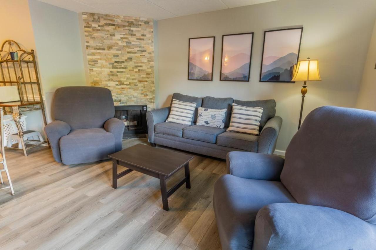Family Bear Condos, Full King Suite, Kitchen, Pool Access Unit 103 Gatlinburg Ngoại thất bức ảnh